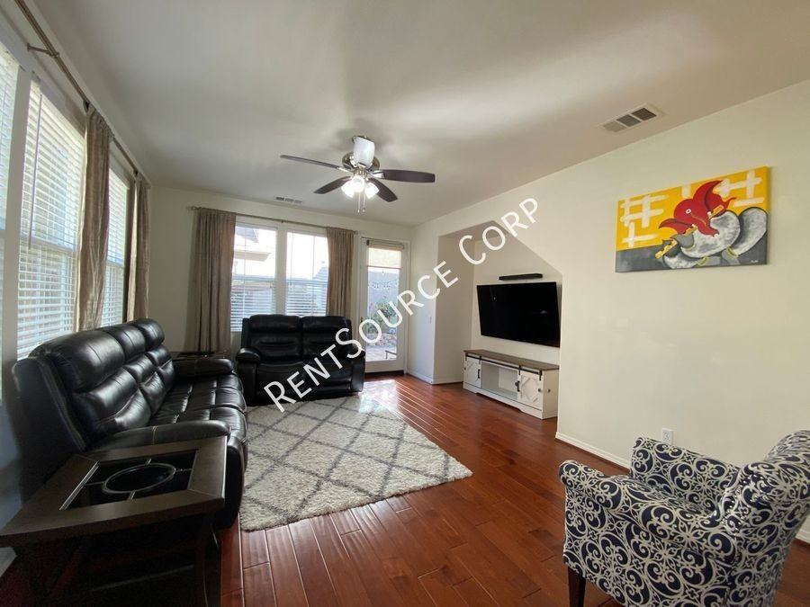 28408 Camino Del Arte Dr - Photo 3 of 32