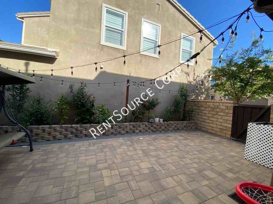 28408 Camino Del Arte Dr - Photo 4 of 32