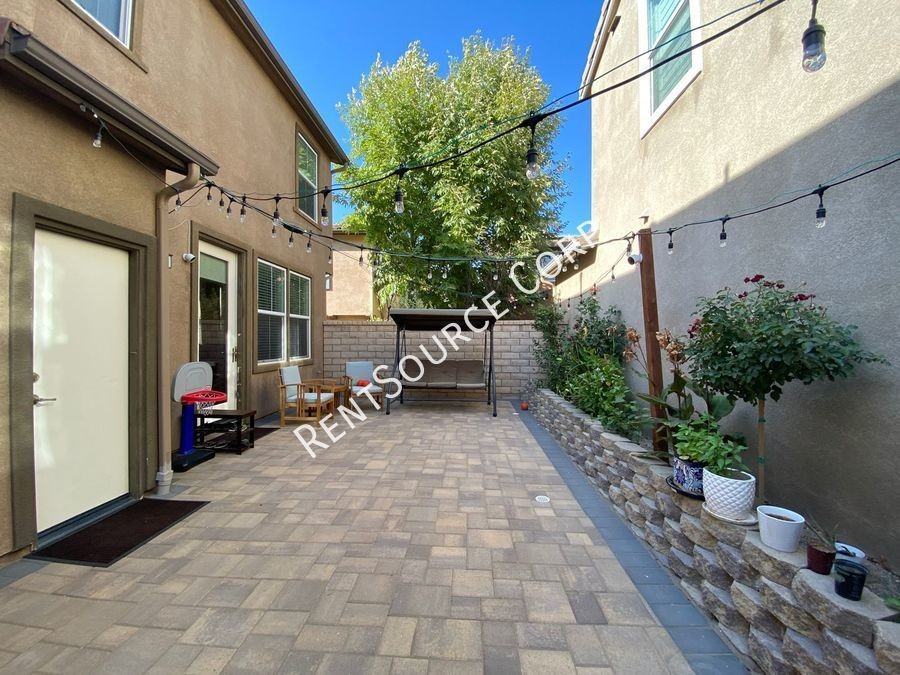 28408 Camino Del Arte Dr - Photo 5 of 32
