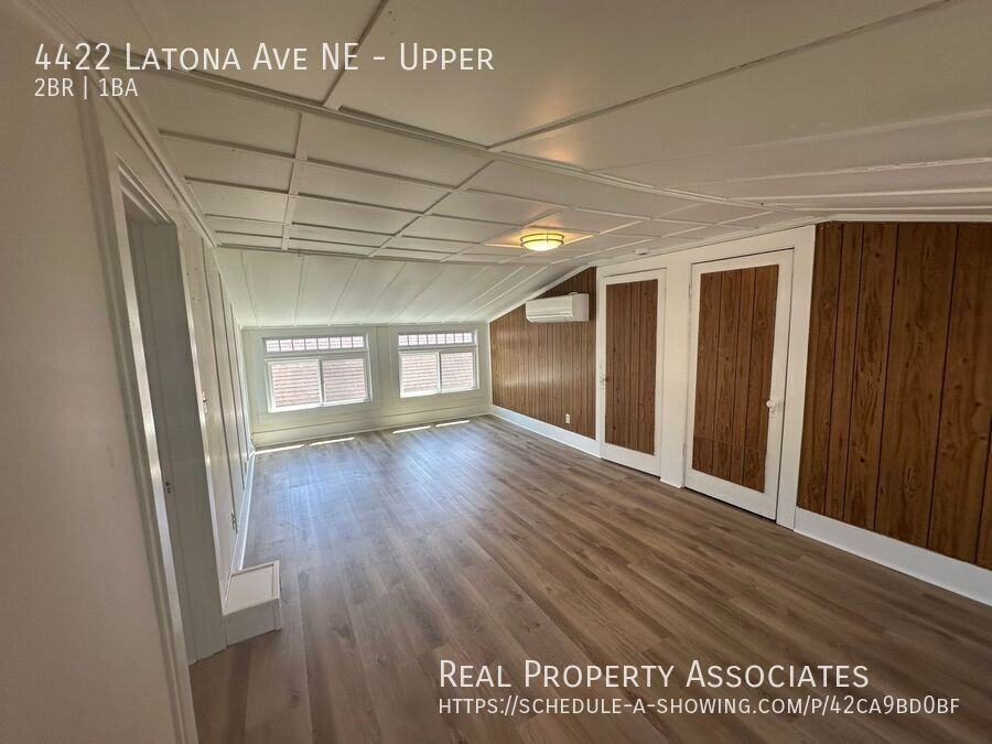 4422 Latona Ave Ne - Photo 5 of 16