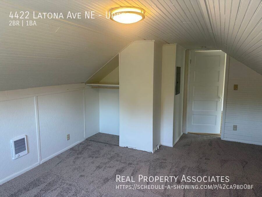 4422 Latona Ave Ne - Photo 7 of 16