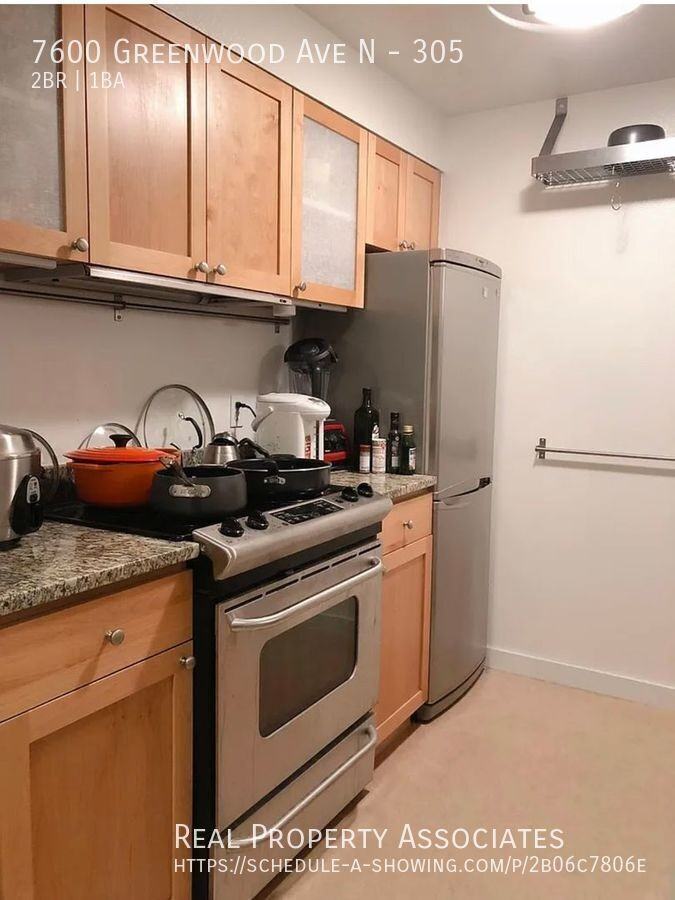 7600 Greenwood Ave N #305 - Photo 4 of 16
