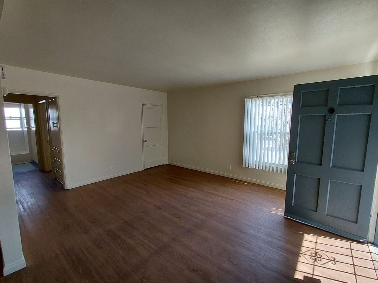 Cowan 2467-71 Kansas - Photo 3 of 10