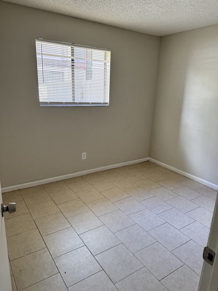 5147 Westchase Ct #1 - Photo 6 of 6