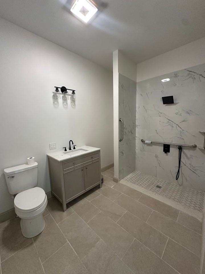 531 Smith St #103 - Photo 4 of 5