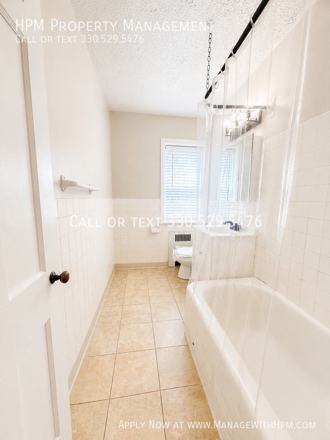 3363 Warrensville Center Rd - Photo 4 of 6