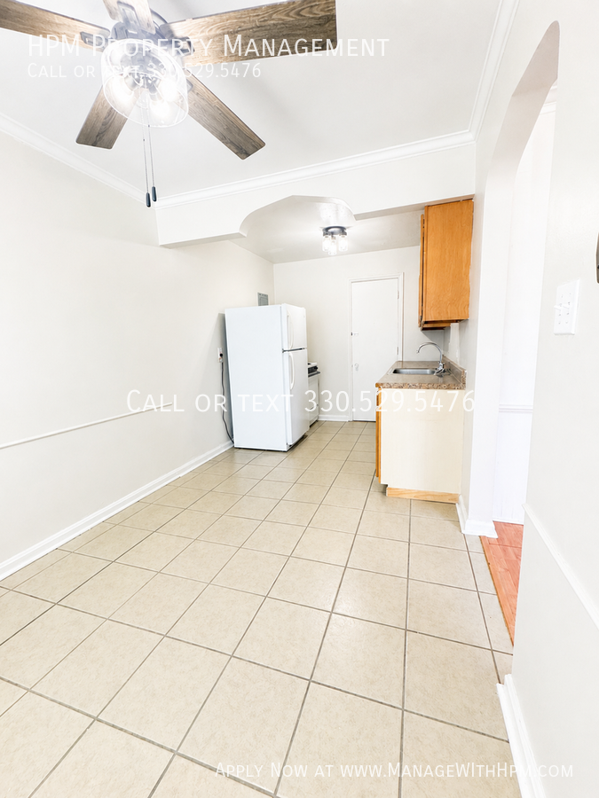 3363 Warrensville Center Rd - Photo 5 of 6