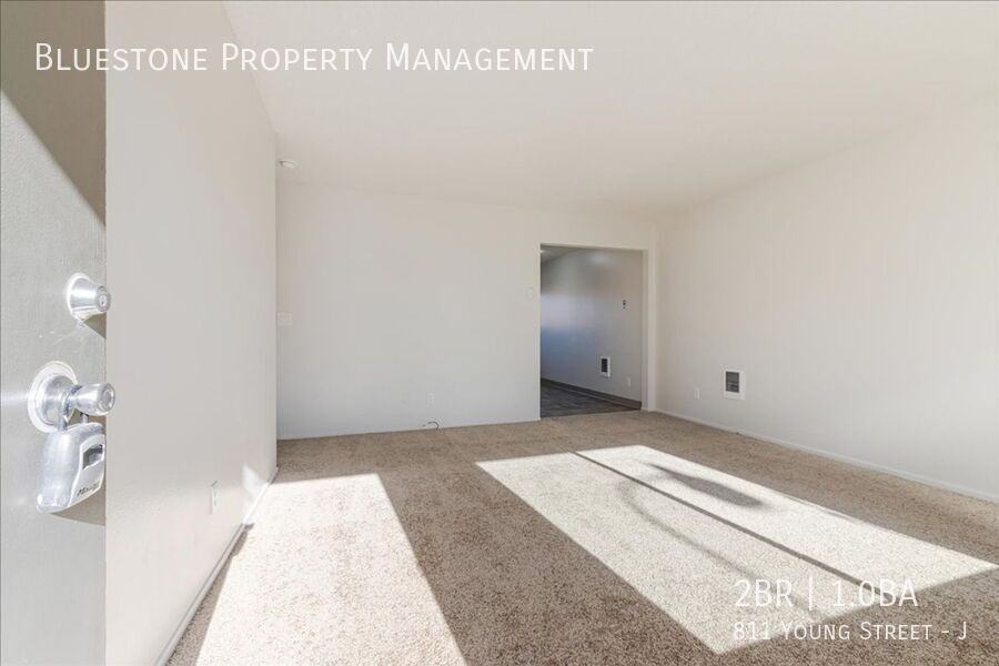 811 Young St #J - Photo 2 of 15