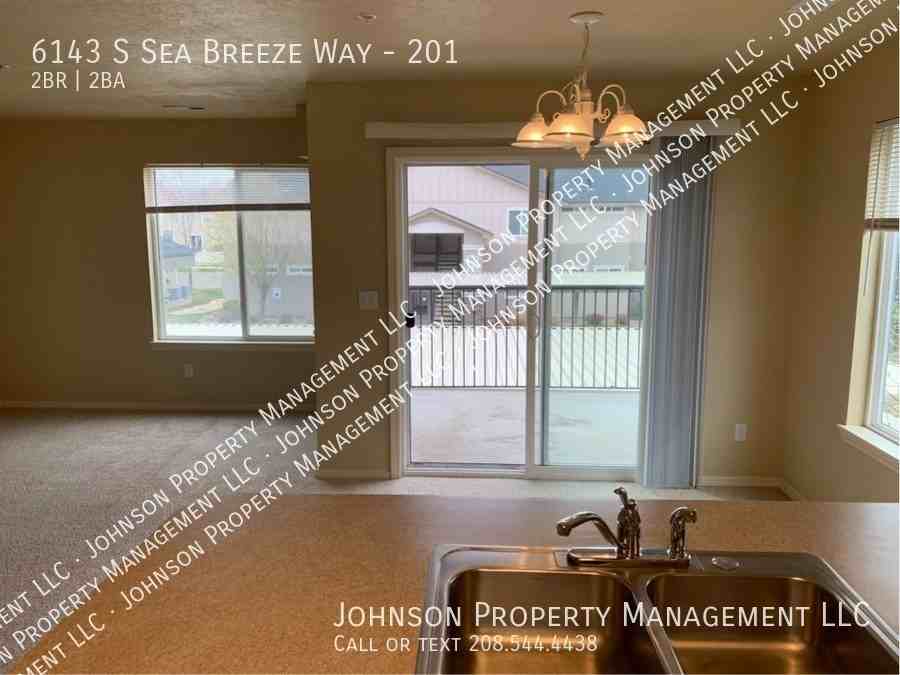 6143 S Sea Breeze Way #201 - Photo 5 of 17