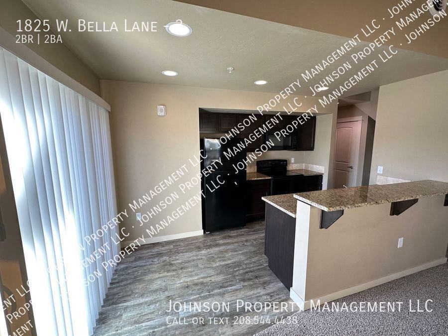1825 W Bella Ln #3 - Photo 7 of 19