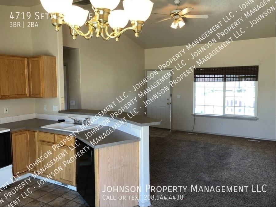 4719 Settlers Ave - Photo 5 of 12