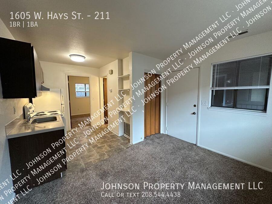 1605 W Hays St #211 - Photo 5 of 11