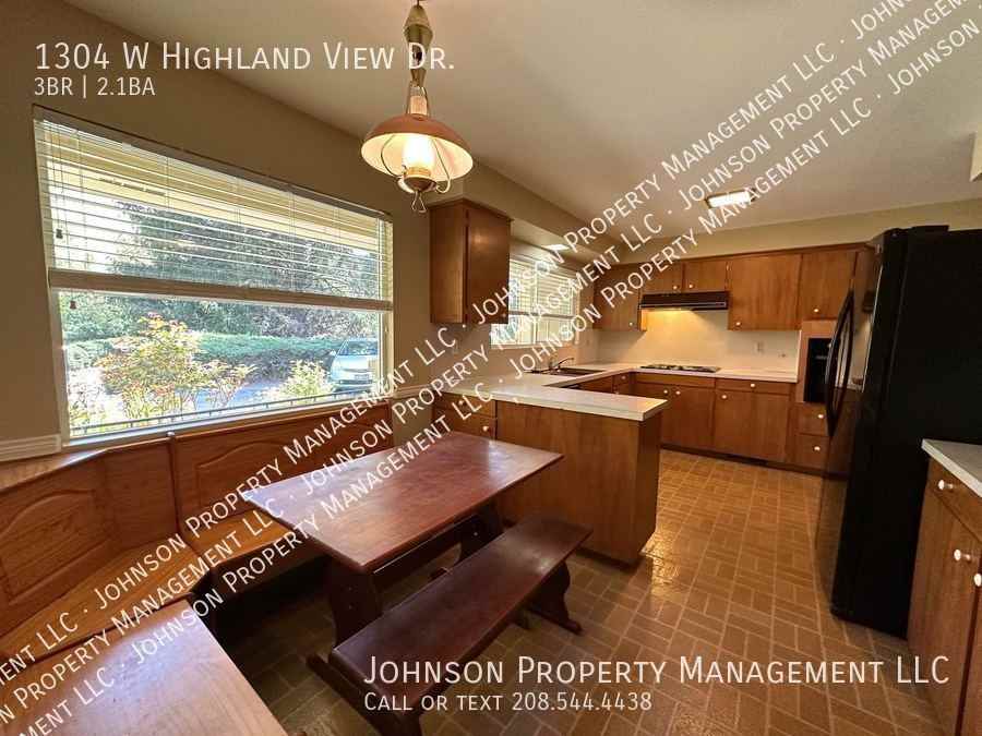 1304 W Highland View Dr - Photo 5 of 24