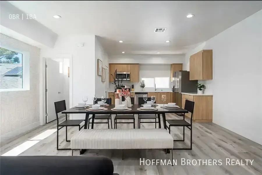218 N Coronado St #216-1-2 - Photo 6 of 11