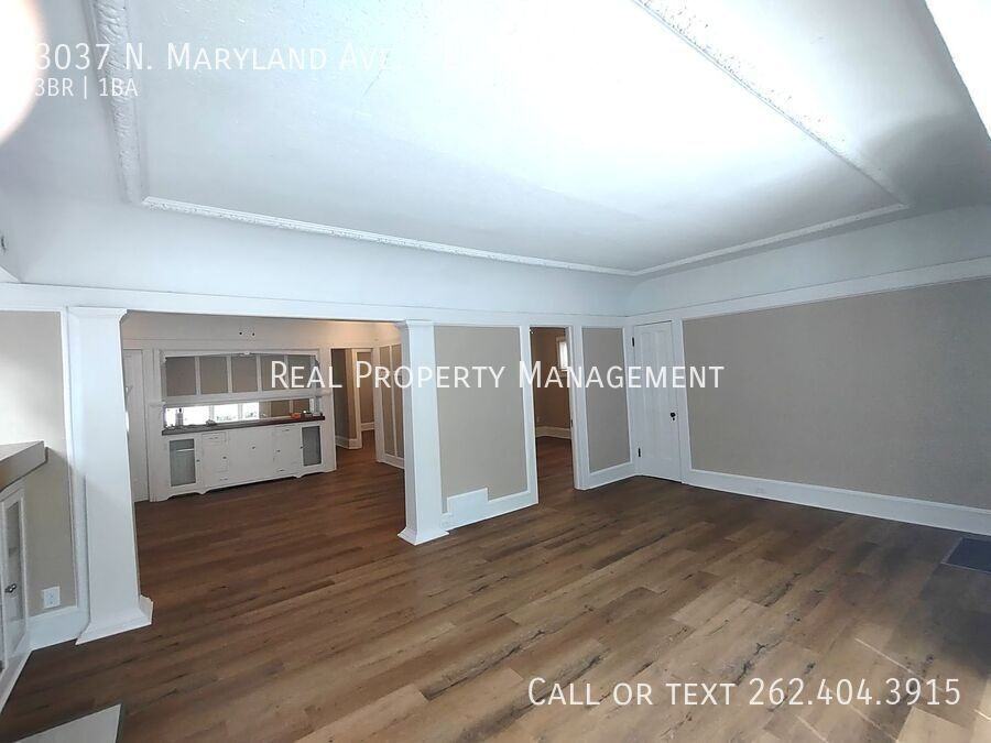 3037 N Maryland Ave - Photo 5 of 17