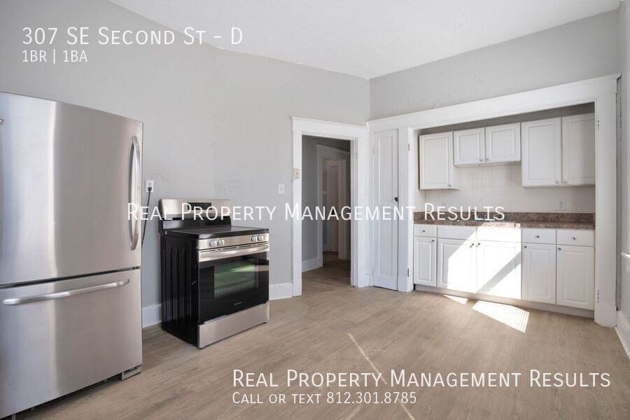 307 Se 2nd St #D - Photo 5 of 14