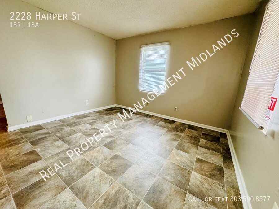 2228 Harper St - Photo 3 of 8