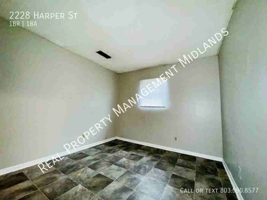 2228 Harper St - Photo 6 of 8