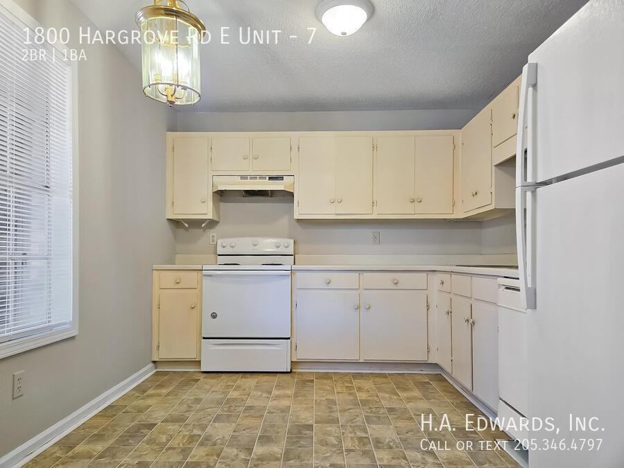 1800 Hargrove Rd E #7 - Photo 4 of 8