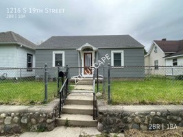 featured image of 1216 S 19th St