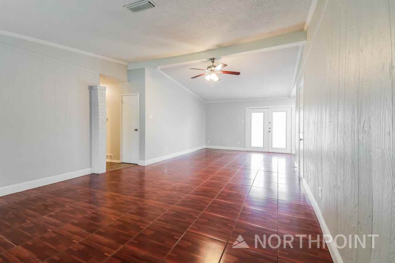 2722 Spiceberry Ln - Photo 4 of 16