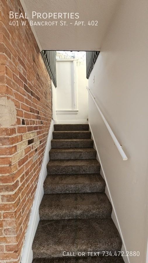 401 W Bancroft St #402 - Photo 3 of 16