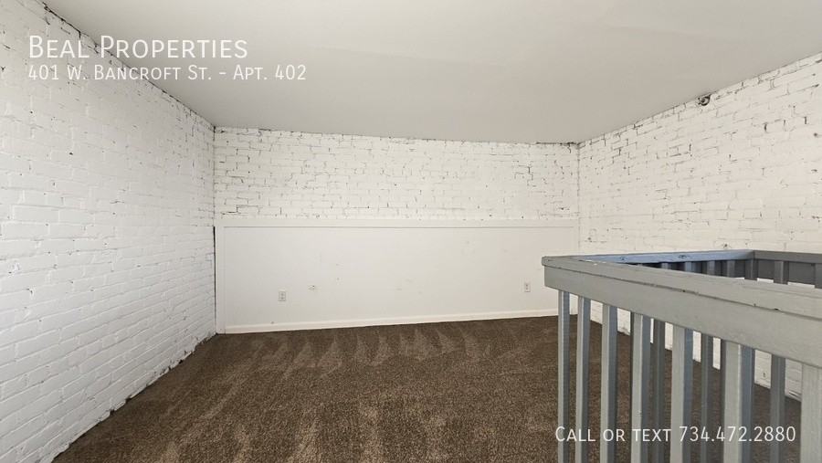 401 W Bancroft St #402 - Photo 4 of 16