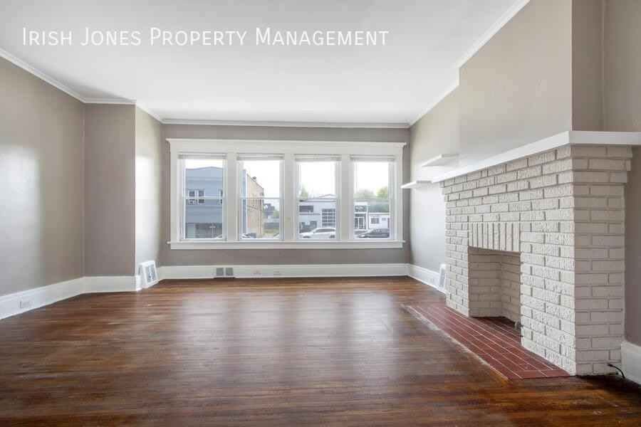 2518 Delaware Ave - Photo 6 of 18