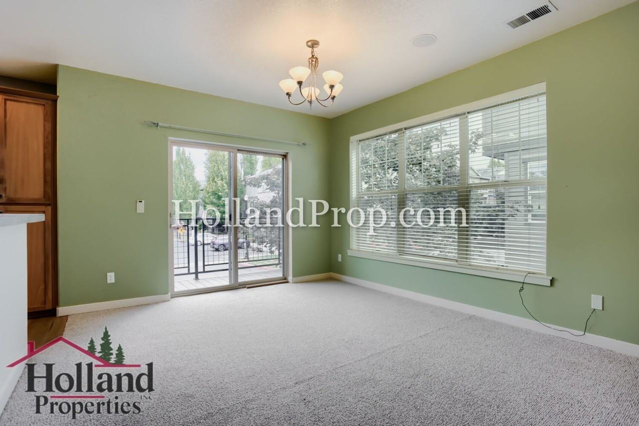 630 Ne Garswood Ln - Photo 7 of 22
