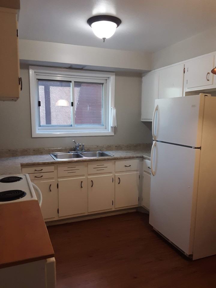 828 Seward St #GN - Photo 2 of 15