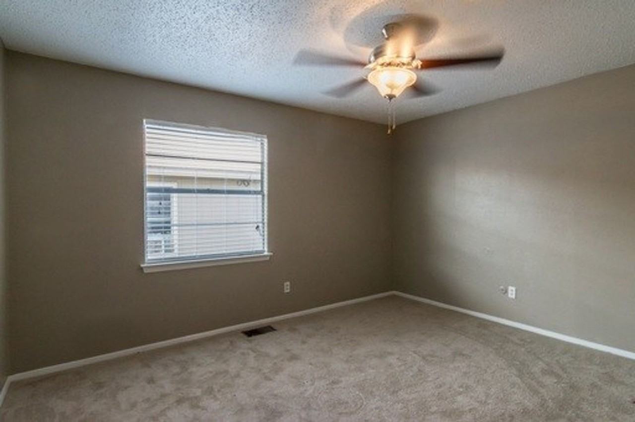 5121 Donnelly Ave - Photo 5 of 16