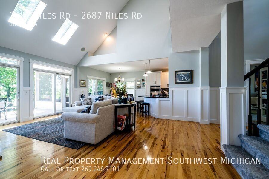 2687 Niles Rd - Photo 7 of 50