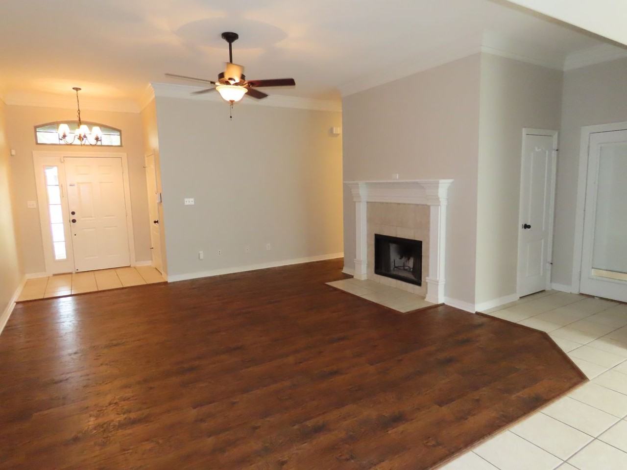 405 Amanda Ct - Photo 3 of 30