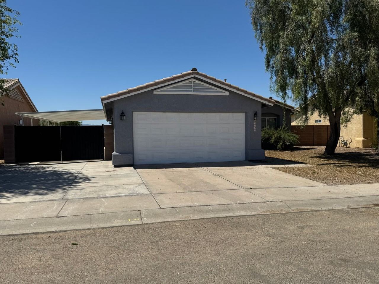 2454 E Saguaro Dr - Photo 2 of 31