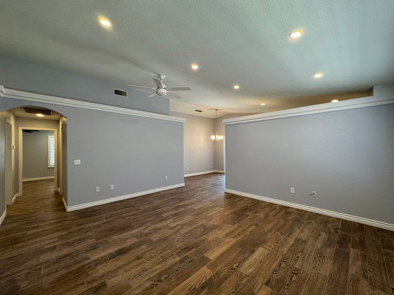 2454 E Saguaro Dr - Photo 6 of 31