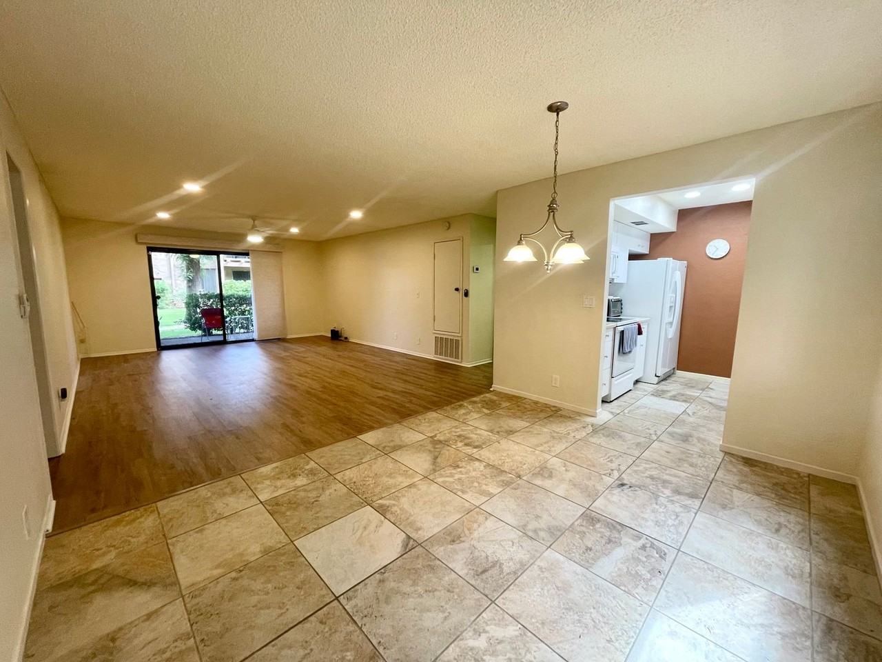 1050 E Ramon Rd #119 - Photo 3 of 19