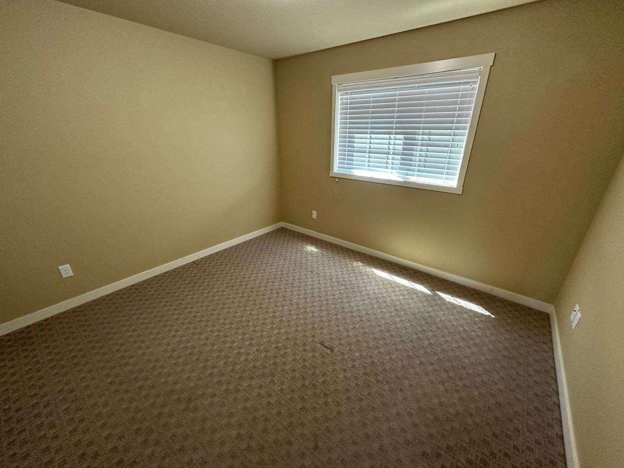 3510 Hepburn St Ne - Photo 7 of 10