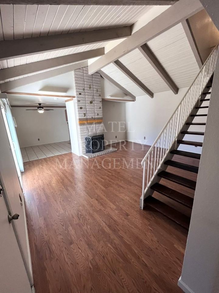321 Gran Via Ct - Photo 2 of 22