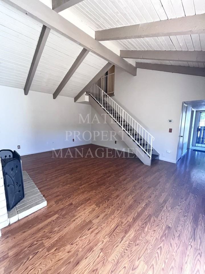 321 Gran Via Ct - Photo 5 of 22