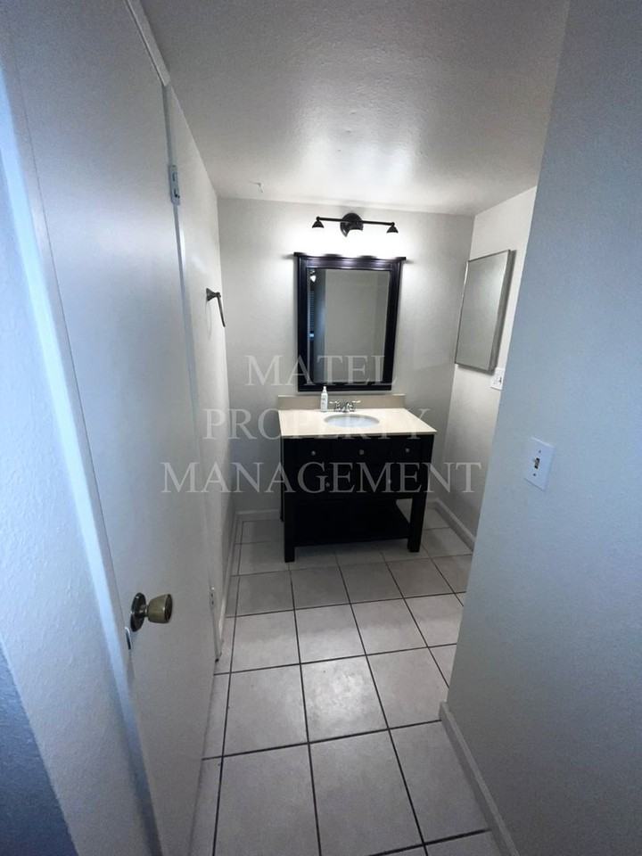 321 Gran Via Ct - Photo 7 of 22