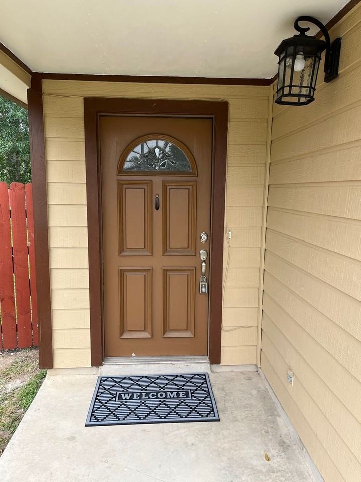 8227 Club Meadow Dr - Photo 3 of 23