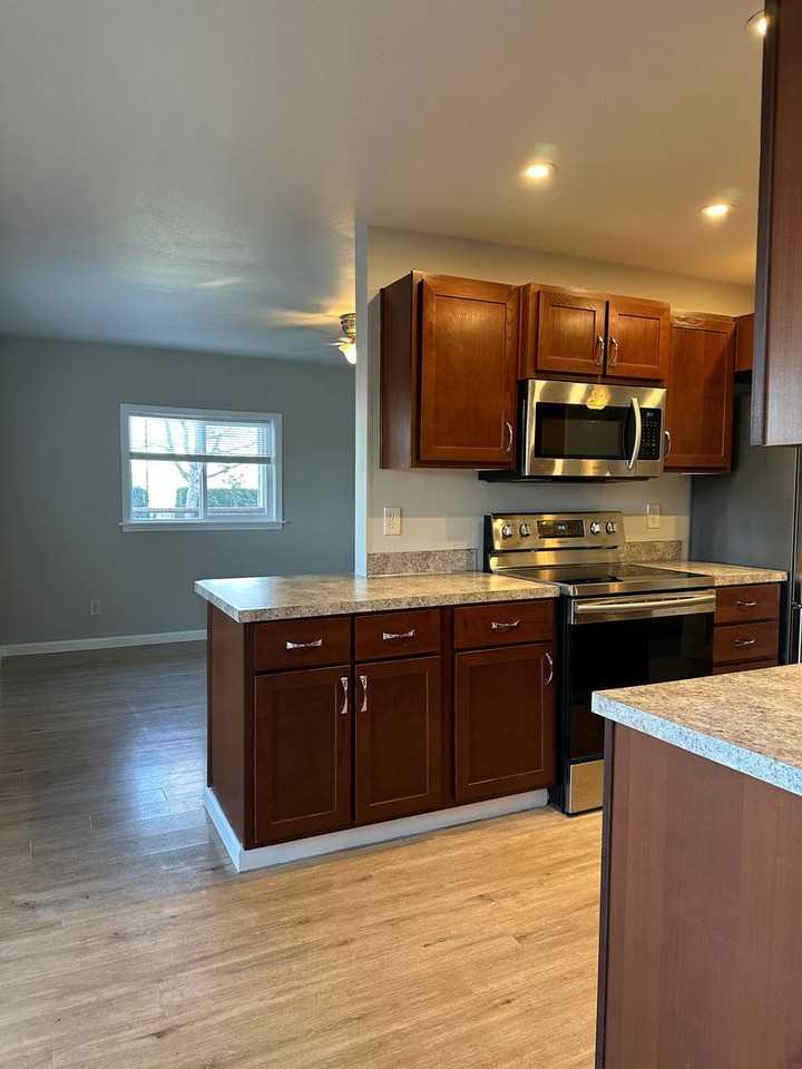 6695 22nd Ave N - Photo 5 of 24