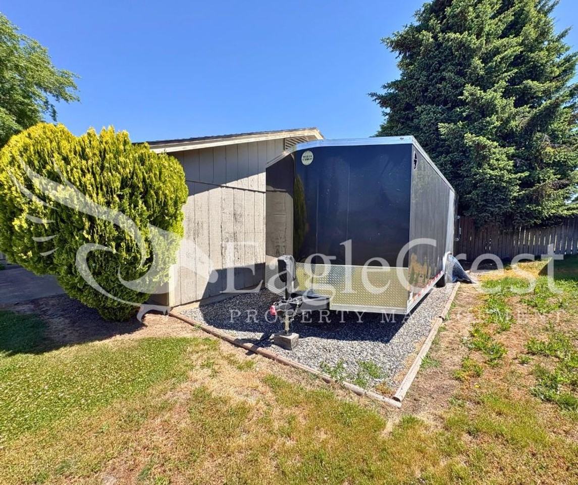 924 Shasta Dr - Photo 7 of 48