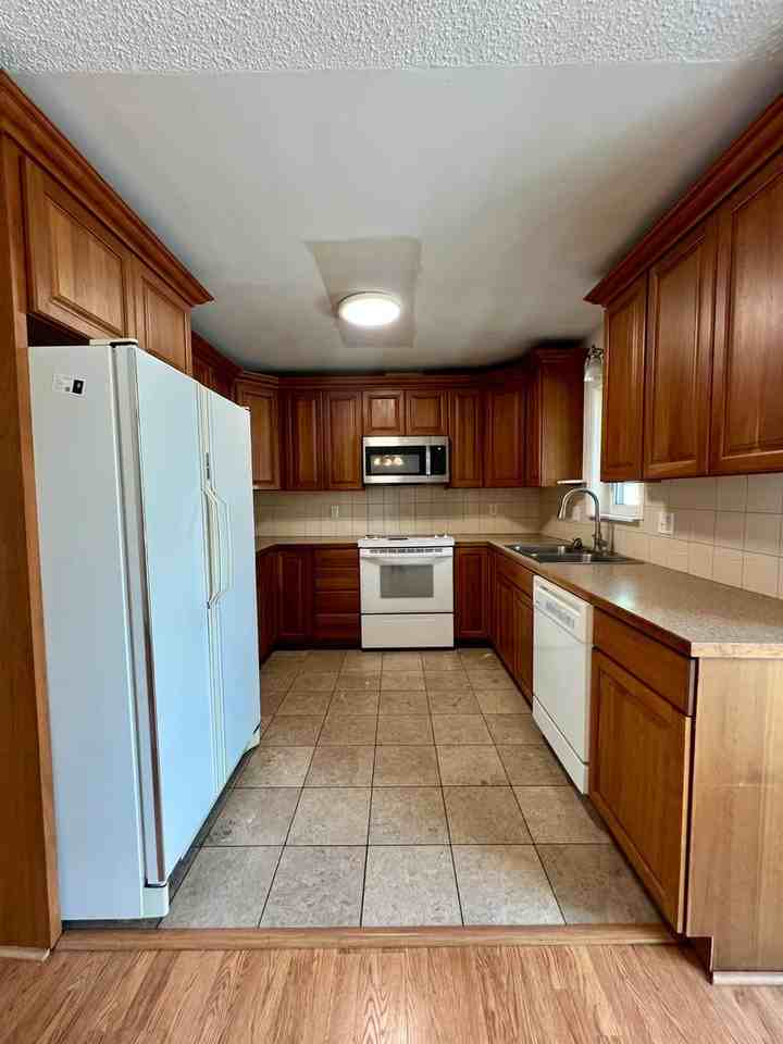 4018 Dunlap Ave - Photo 6 of 14