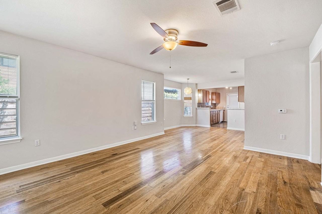 1502 Garden St - Photo 2 of 25