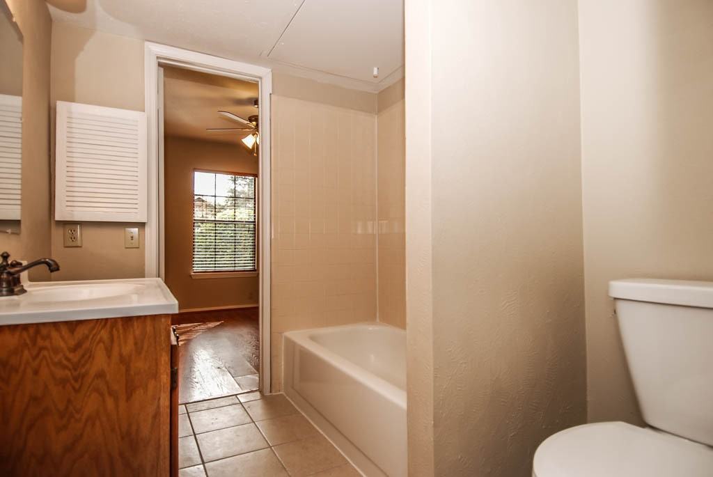 2984 Harbinger Ln - Photo 6 of 32