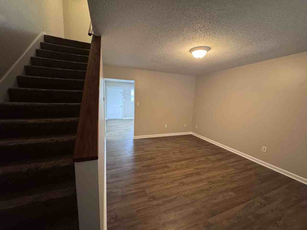 409 W 14th St #9 - Photo 3 of 21
