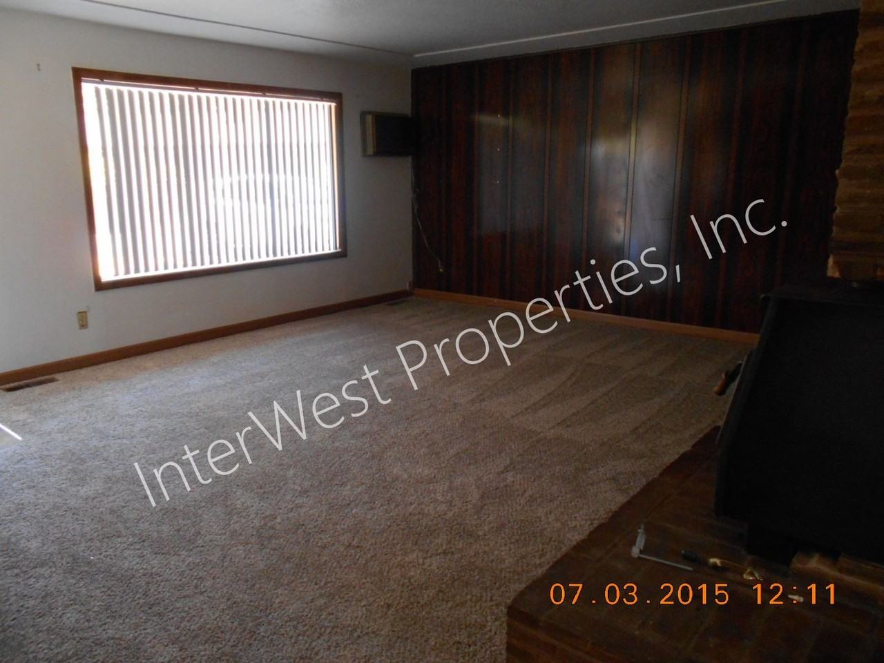 8438 Se Market St - Photo 6 of 20