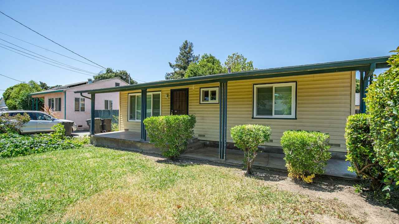 423 Hamilton Dr #A - Photo 2 of 32