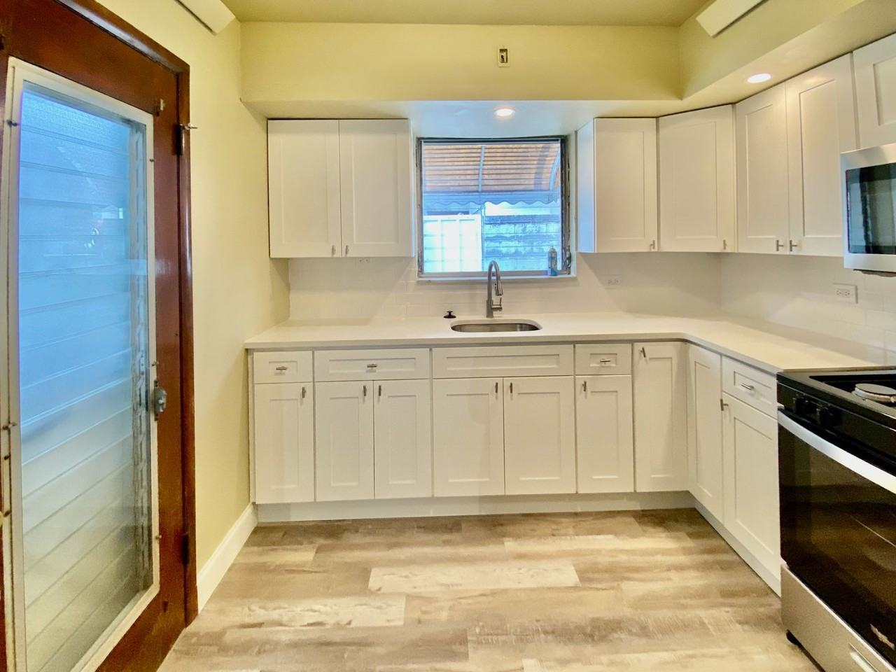 2436 S Mole St - Photo 7 of 18